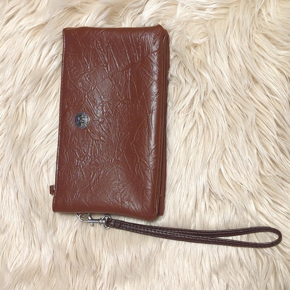 Stone Mountain Accessories Handbags - Stone Mountain wristlet